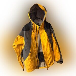 VNTG The North Face Summit Series hooded Gortex jacket Men’s M